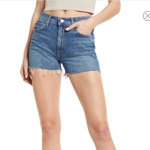 MOTHER The Dutchie Short Fray jean shorts Size 26